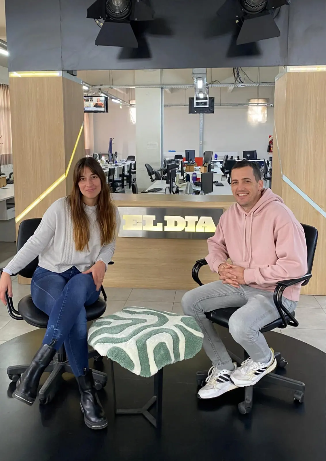 Taller de tufting — trabajo en equipo